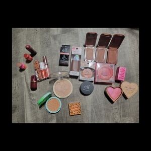 Assorted Makeup Set - Pink, Brown, Corals Cream 20 For 20